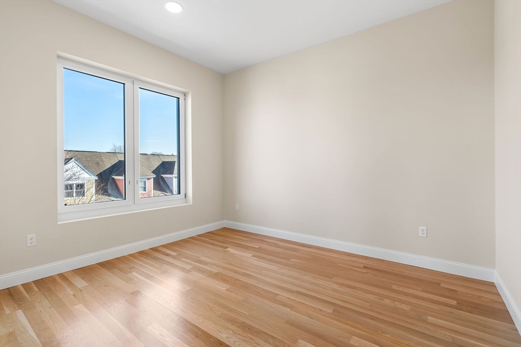 16 Taber Street # 506