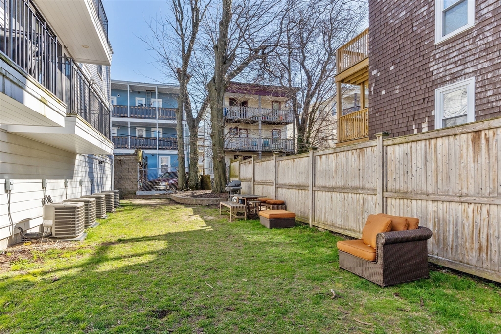 136 Sydney Street # 4