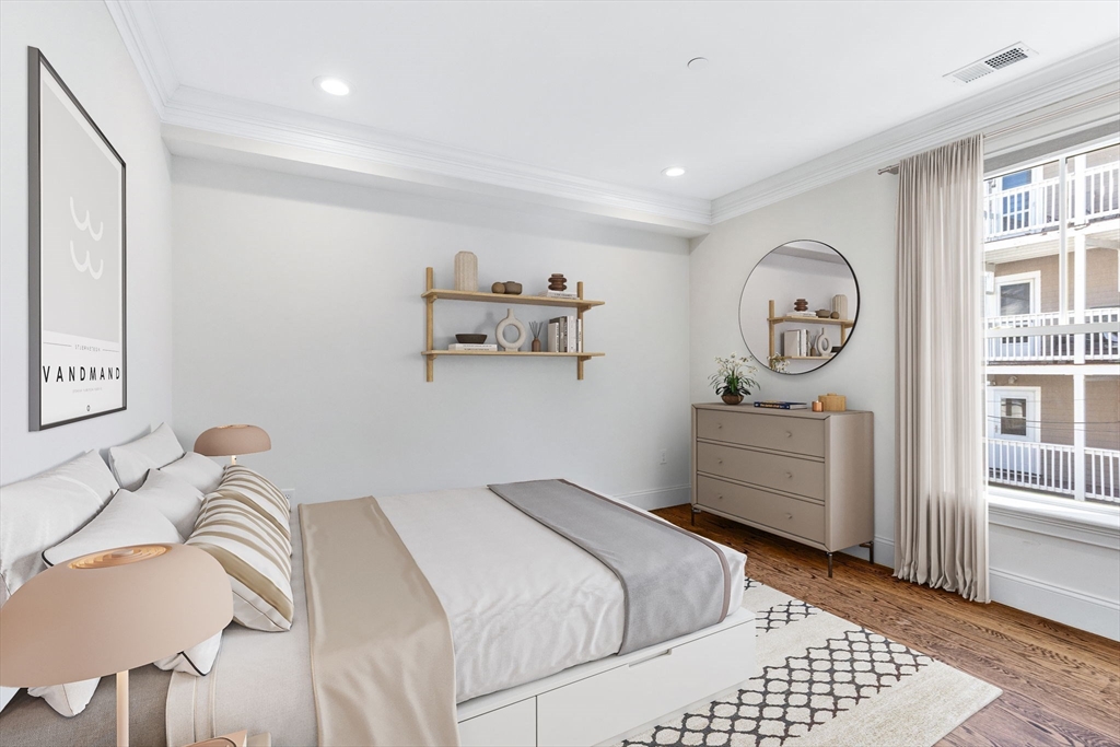 136 Sydney Street # 4