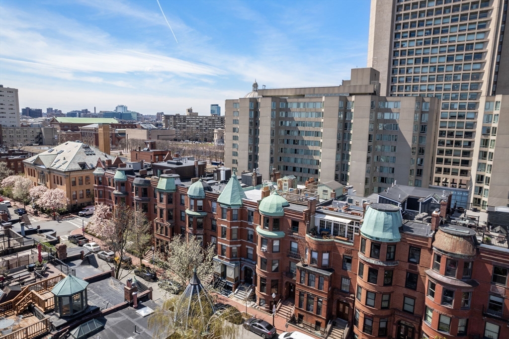 123 Saint Botolph Street # 10