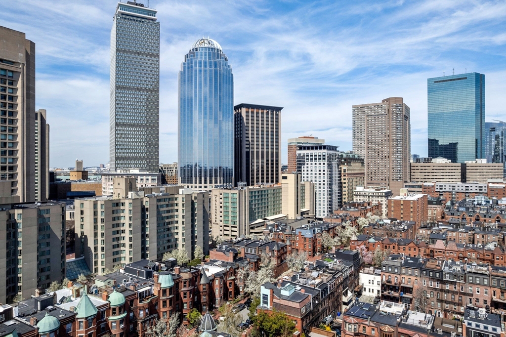 123 Saint Botolph Street # 10