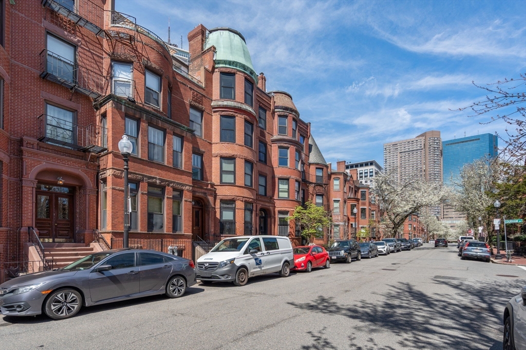 123 Saint Botolph Street # 10