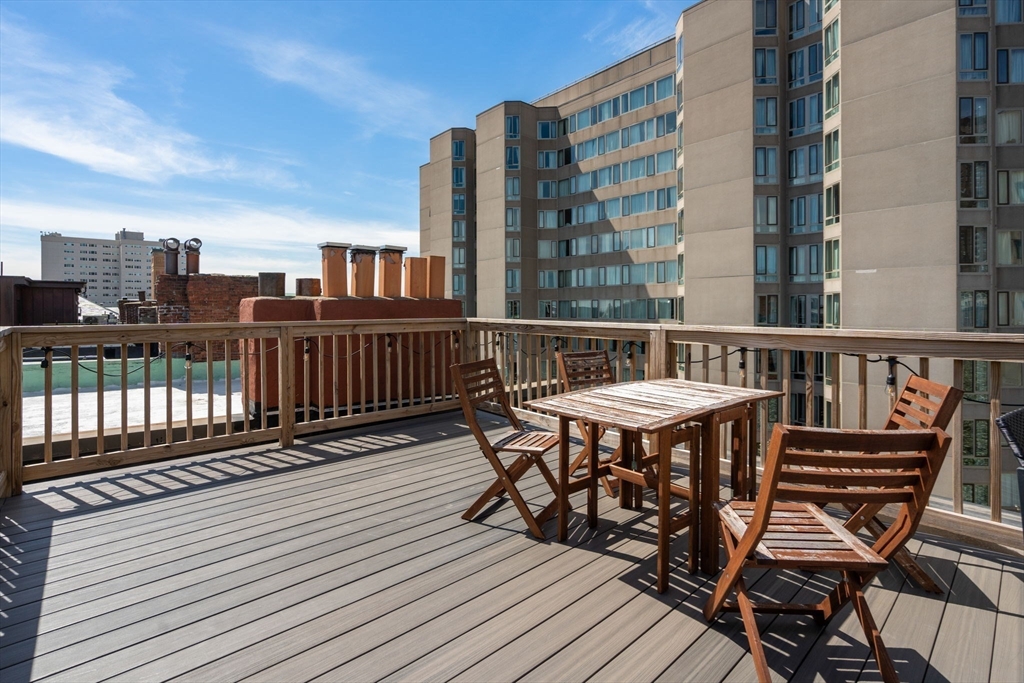 123 Saint Botolph Street # 10