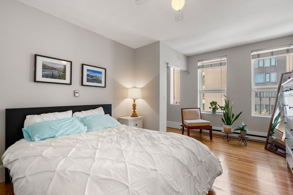 123 Saint Botolph Street # 10