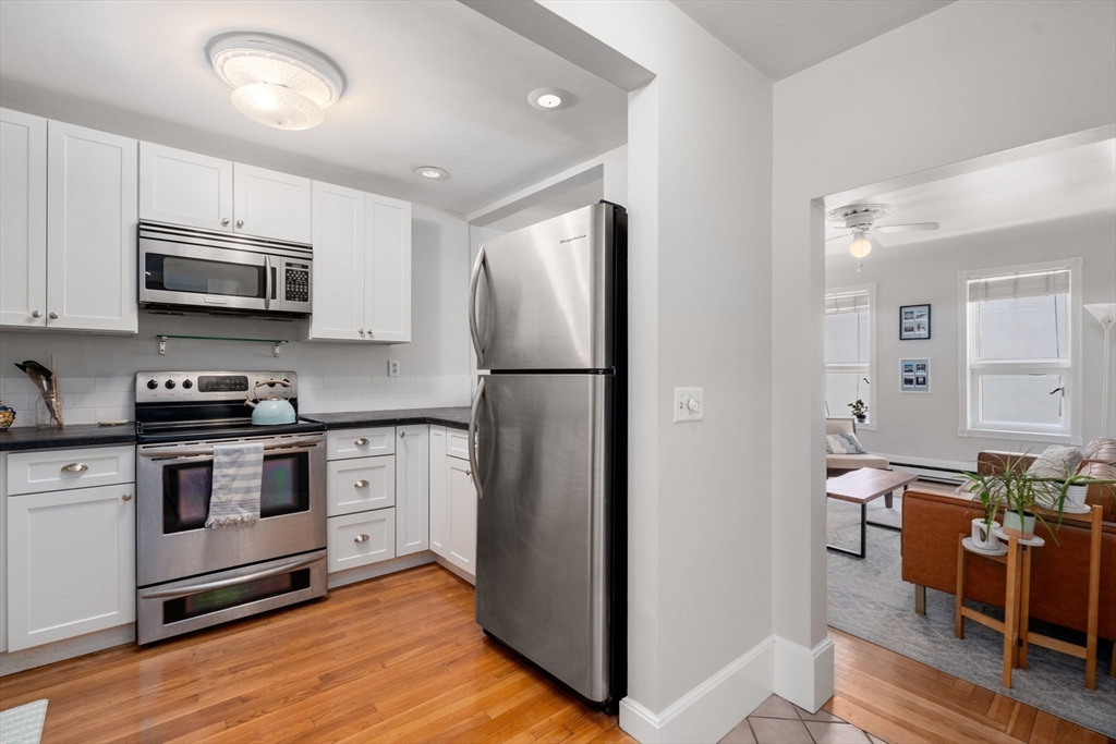 123 Saint Botolph Street # 10