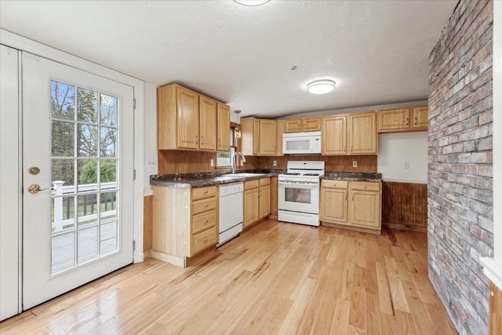 53 Jefferson Ave