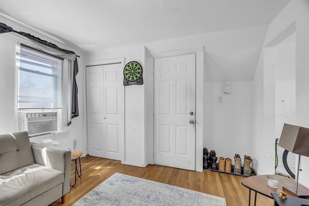 7 Harwood St