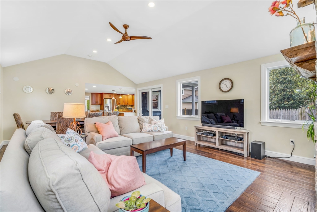 13 Fern St