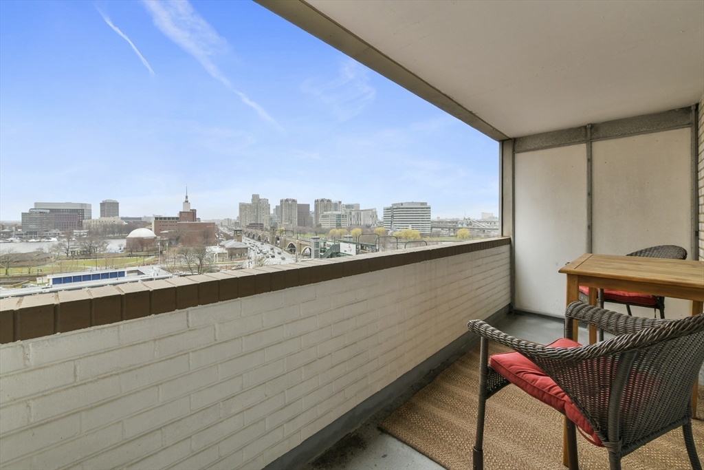 6 Whittier Pl # 8P