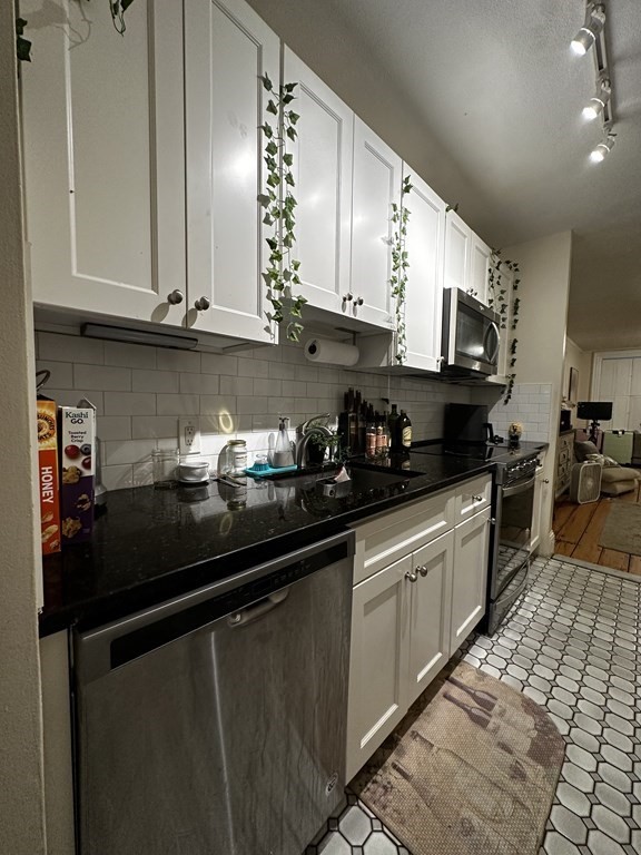 194 W Springfield St # 1