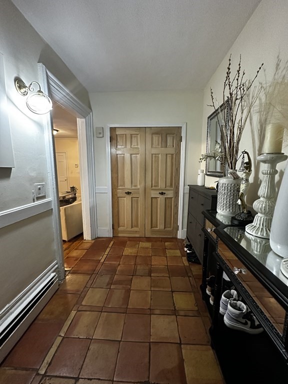 194 W Springfield St # 1