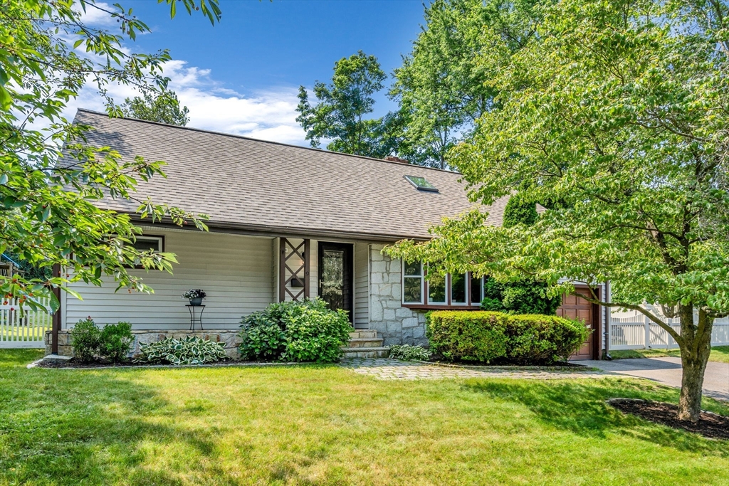 9 University Dr
