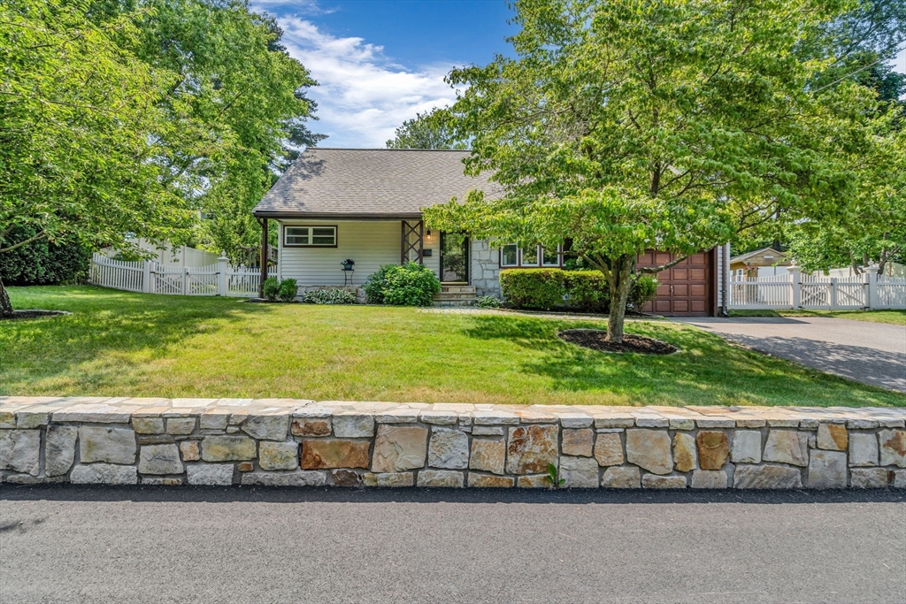 9 University Dr