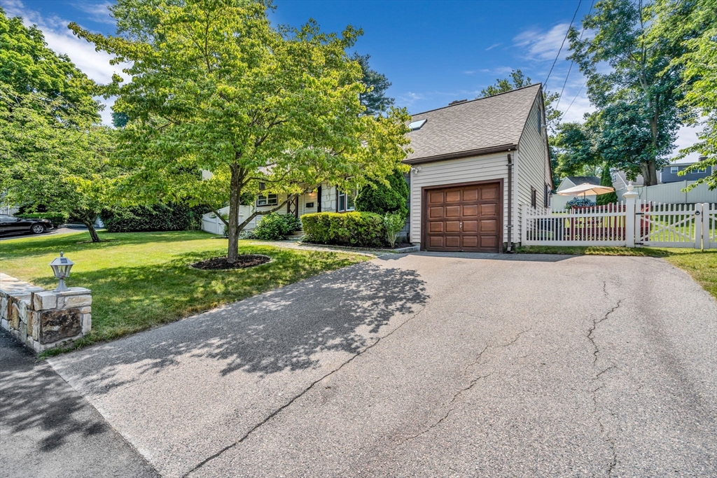 9 University Dr
