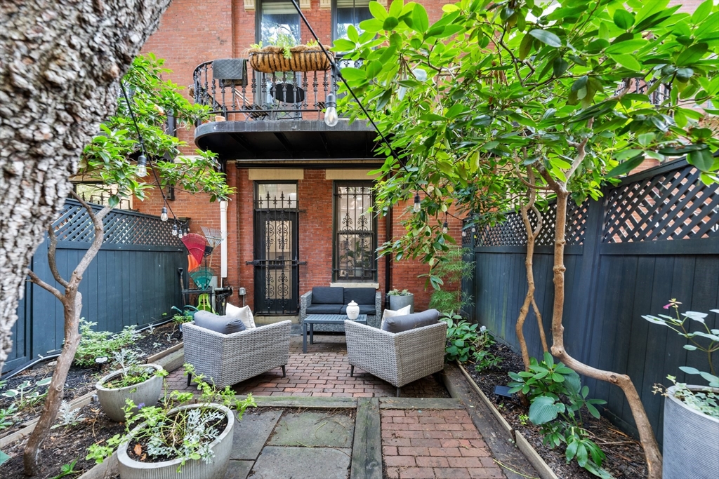 150 Appleton Street # 1D
