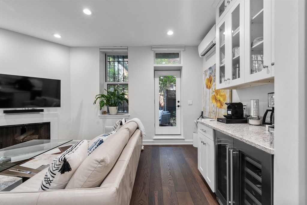 150 Appleton Street # 1D