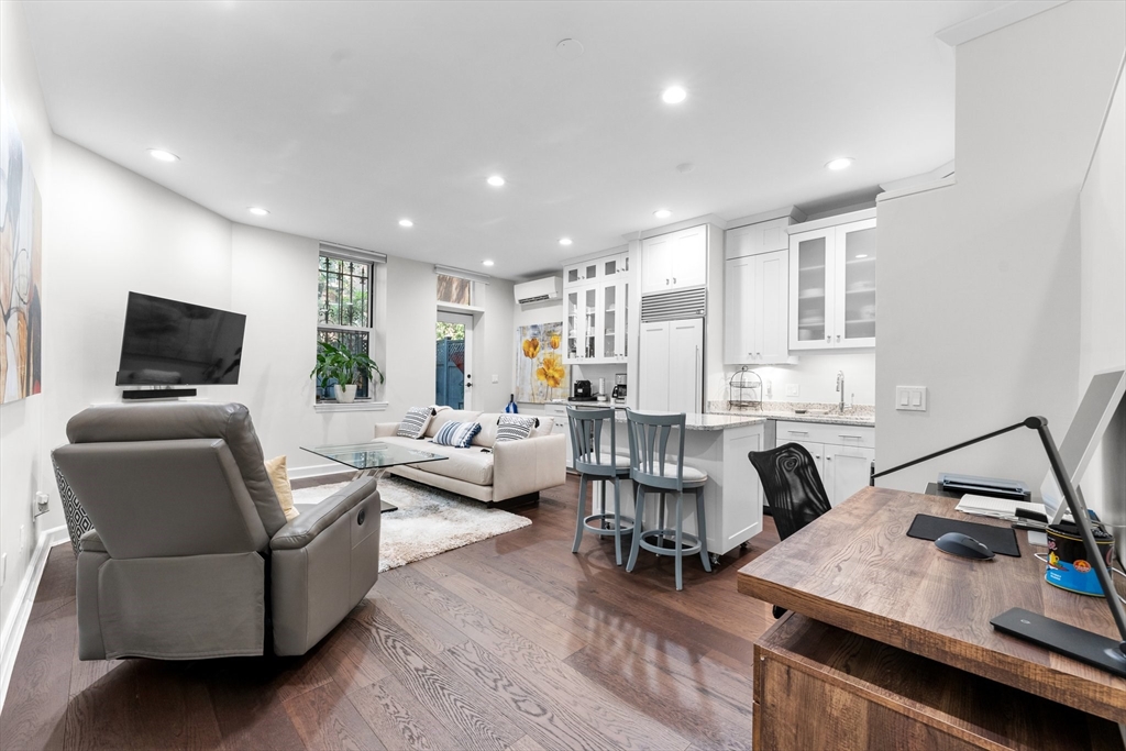 150 Appleton Street # 1D