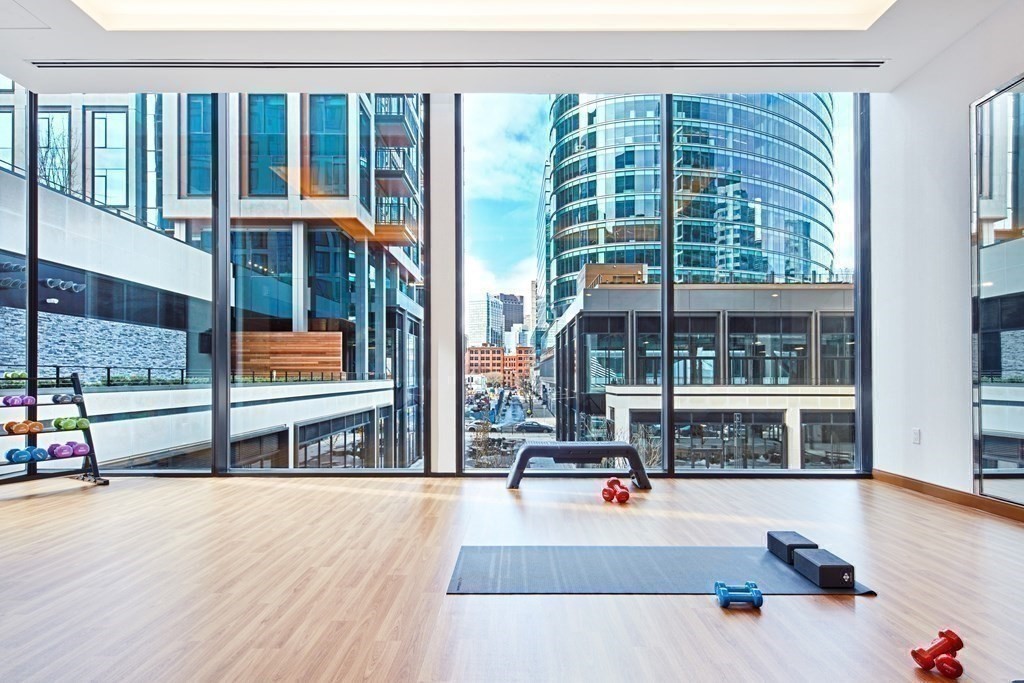 133 Seaport Boulevard # 918