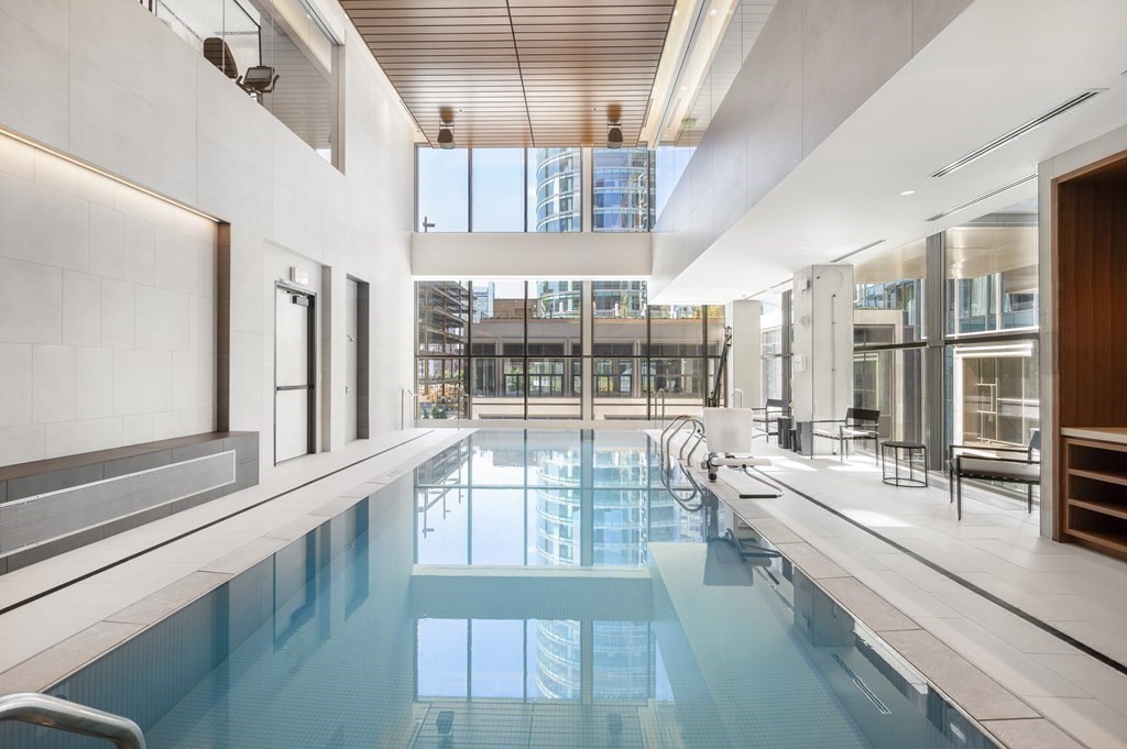 133 Seaport Boulevard # 918