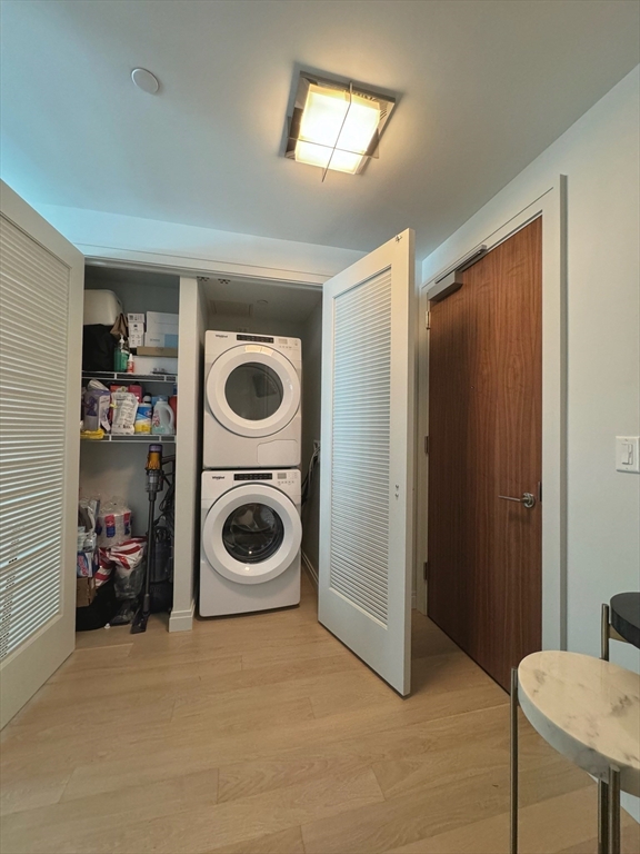 133 Seaport Boulevard # 918