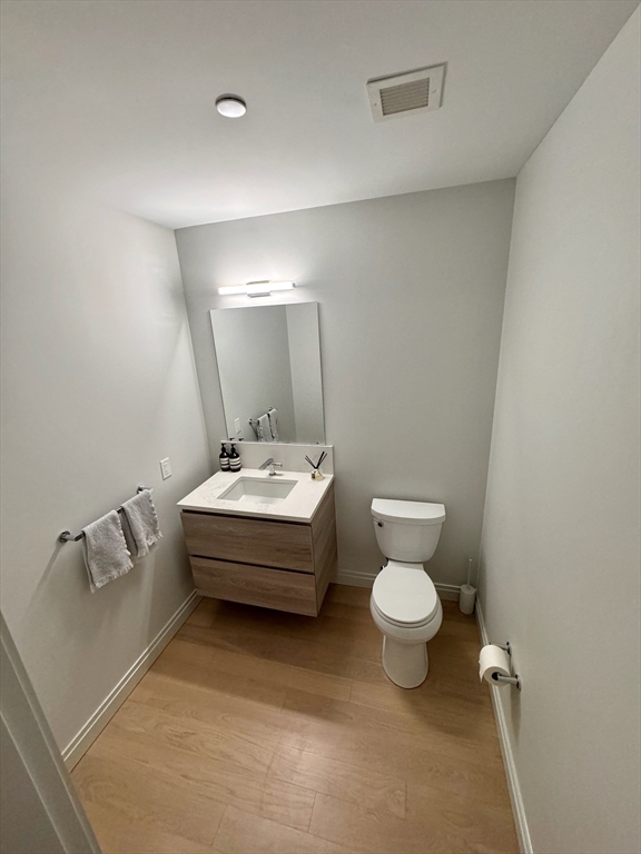 133 Seaport Boulevard # 918
