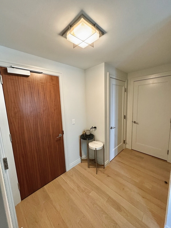 133 Seaport Boulevard # 918