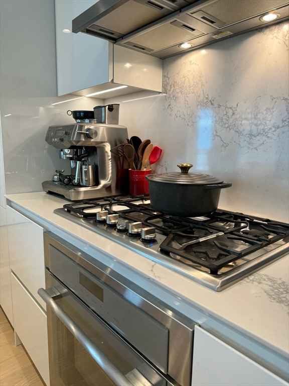 133 Seaport Boulevard # 918
