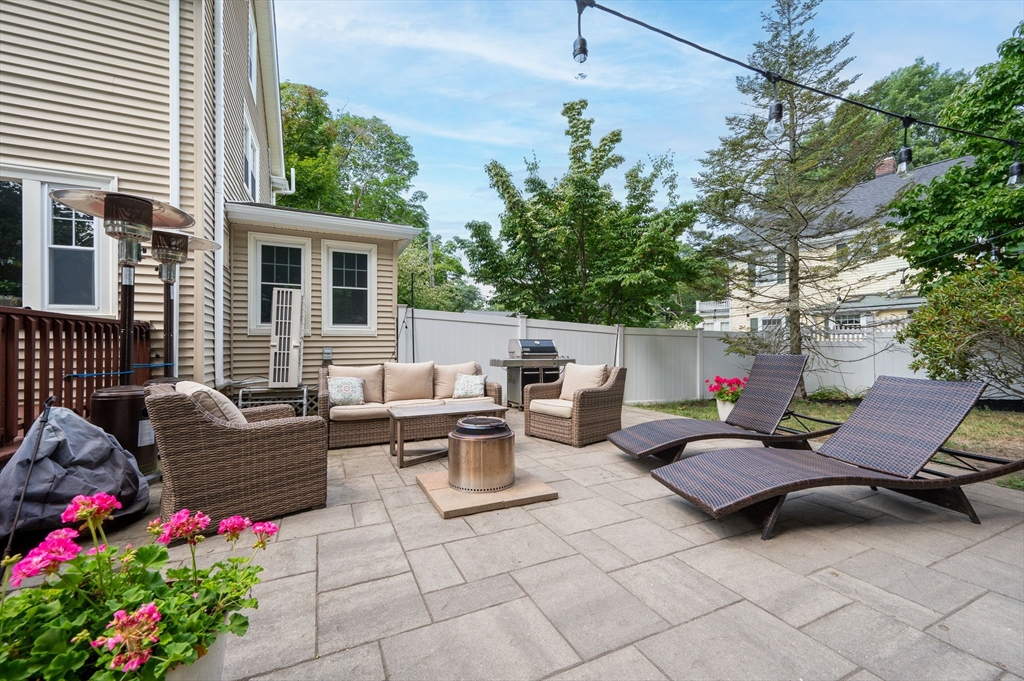 12 Norval Avenue