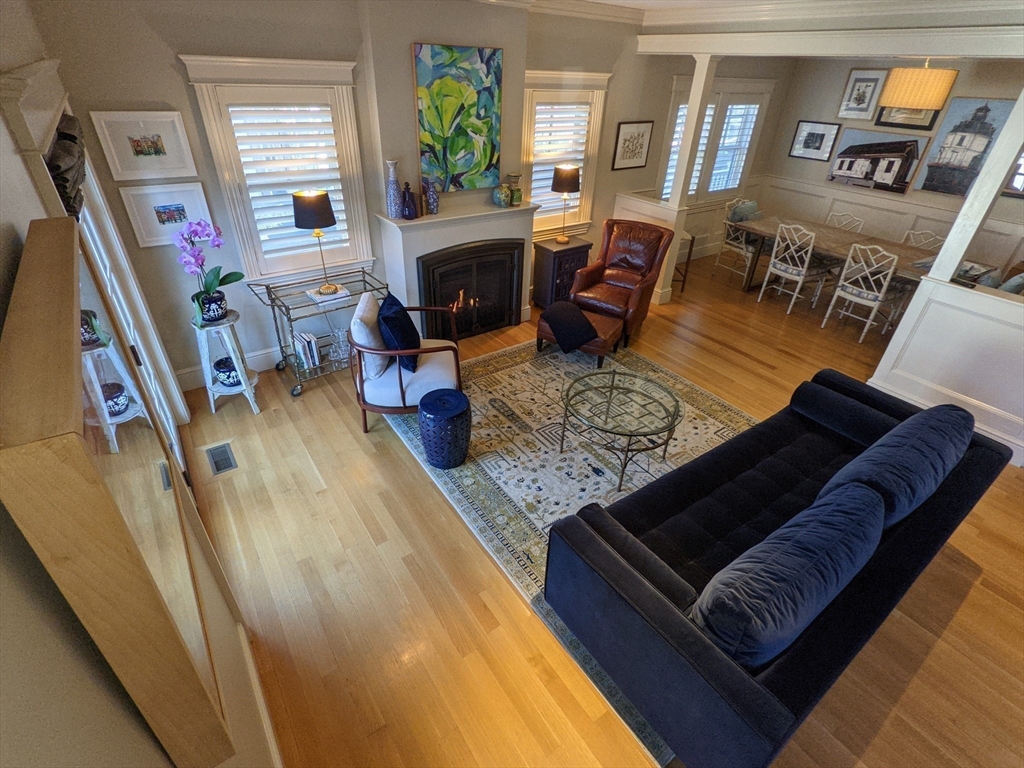 15 Florence St # 15