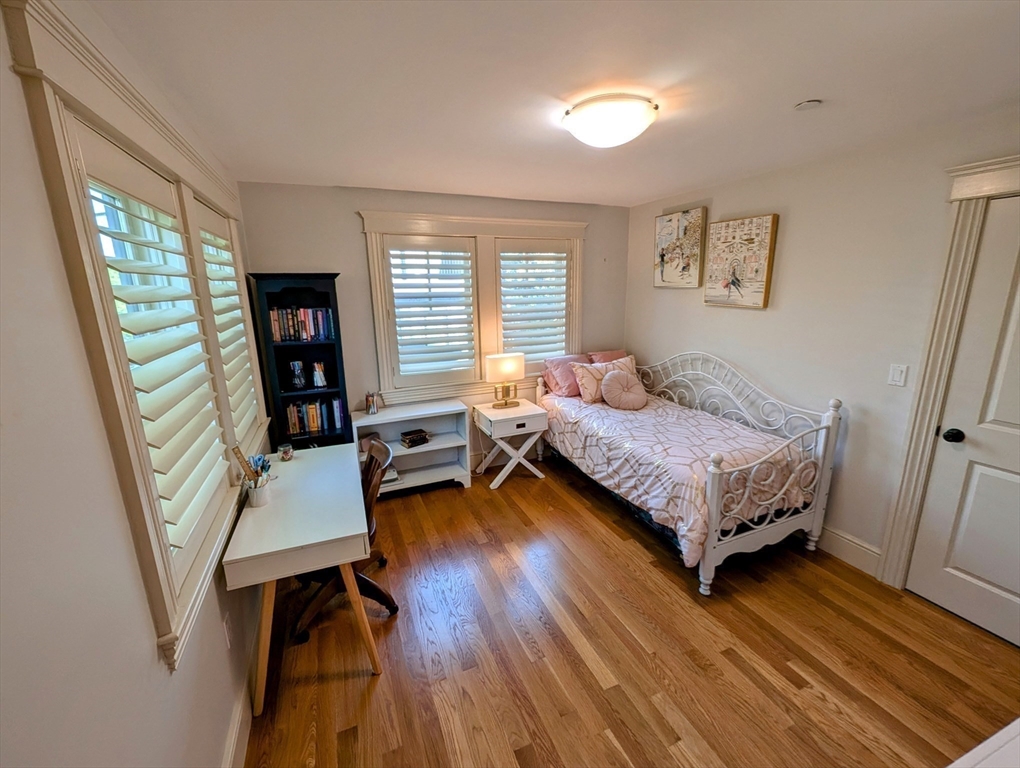 15 Florence St # 15