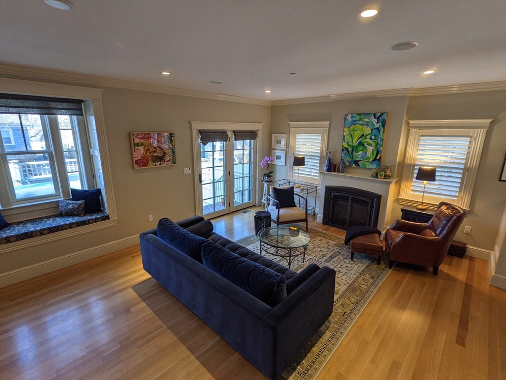 15 Florence St # 15