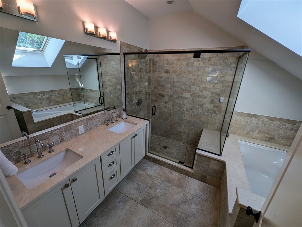15 Florence St # 15