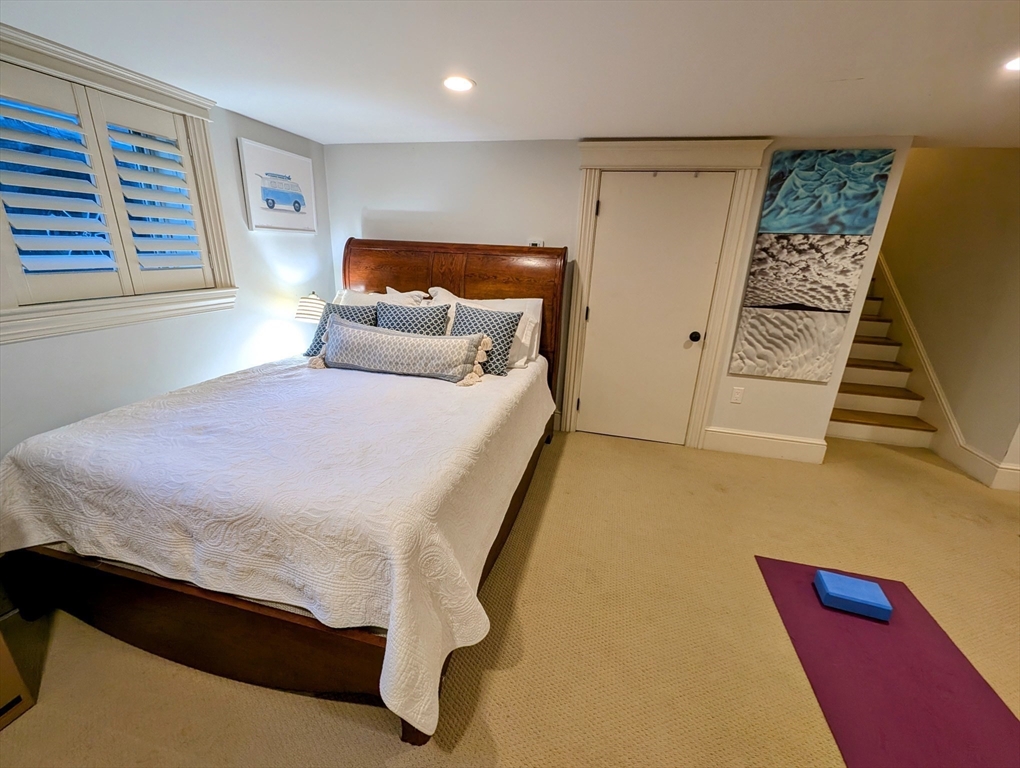 15 Florence St # 15