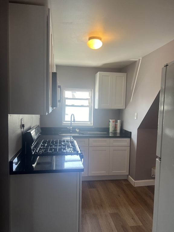 589 Park St # 3