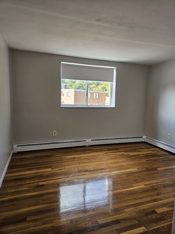 572 Cummins Highway # 14