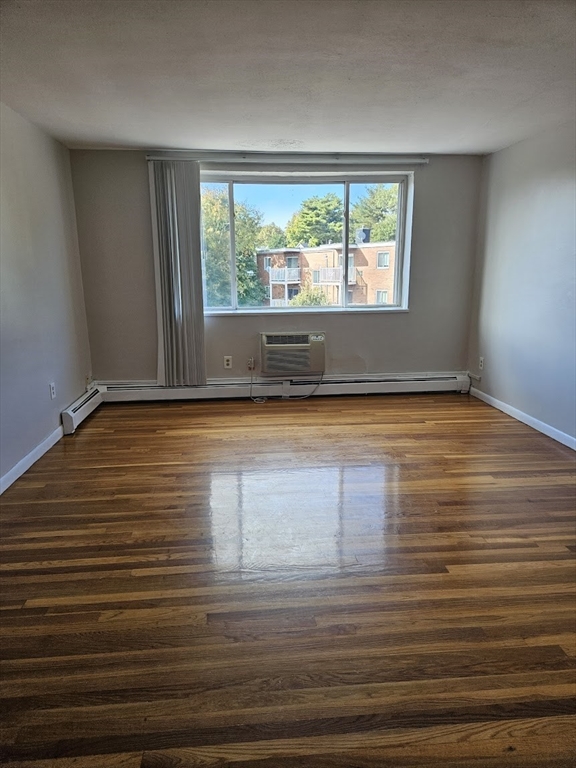 572 Cummins Highway # 14