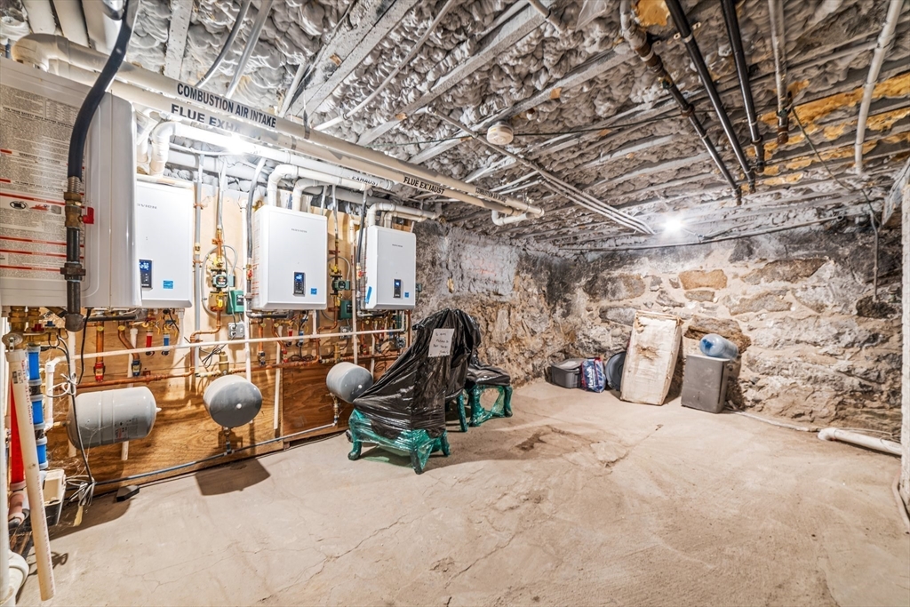 16-18 Bloomfield Street