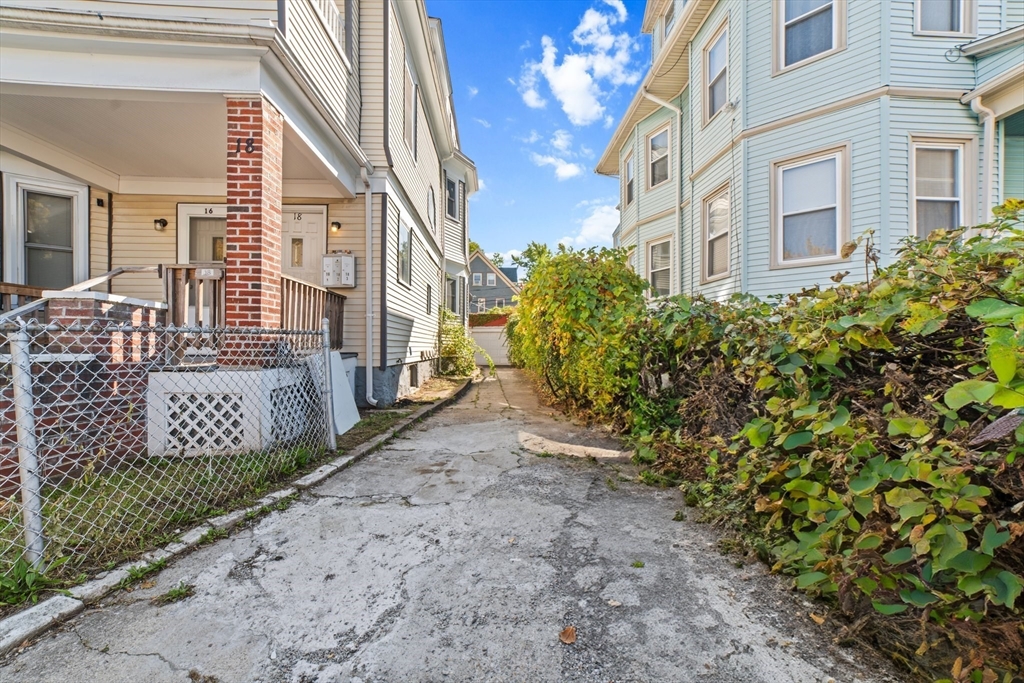 16-18 Bloomfield Street