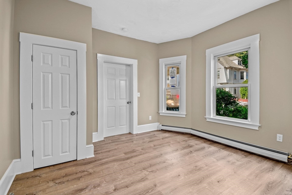 16-18 Bloomfield Street