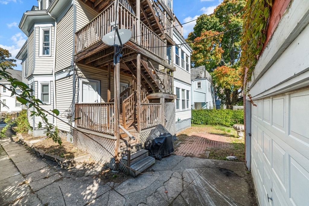 16-18 Bloomfield Street