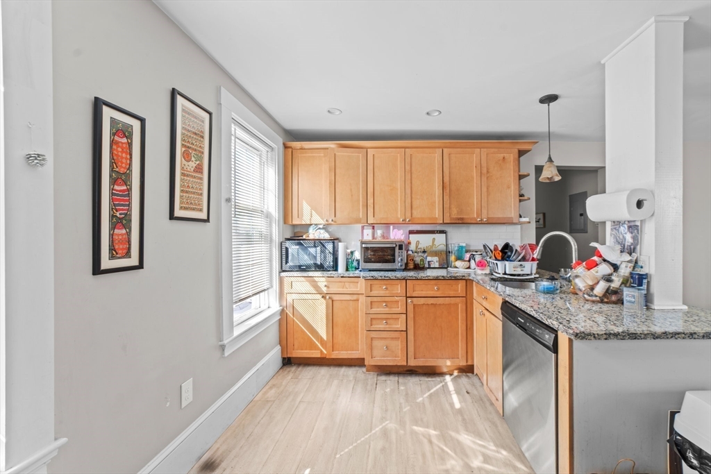 16-18 Bloomfield Street