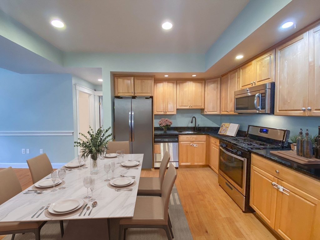 221 D St # 2