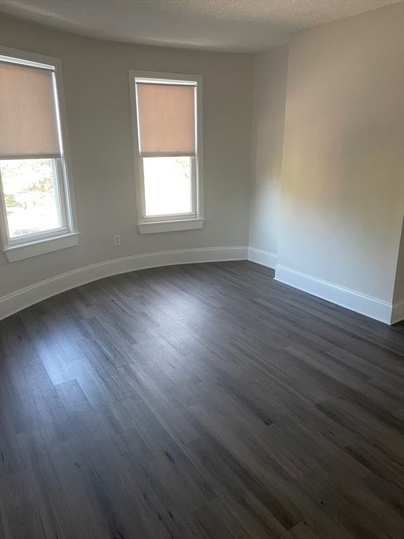 182 Walnut Ave # 3