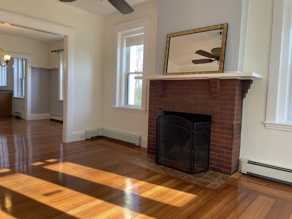 25 Florence Ave # 1
