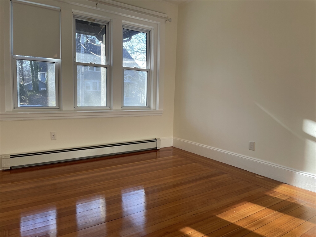 25 Florence Ave # 1