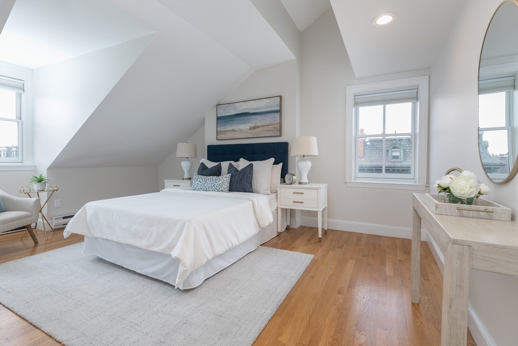 600 Massachusetts Ave # 4