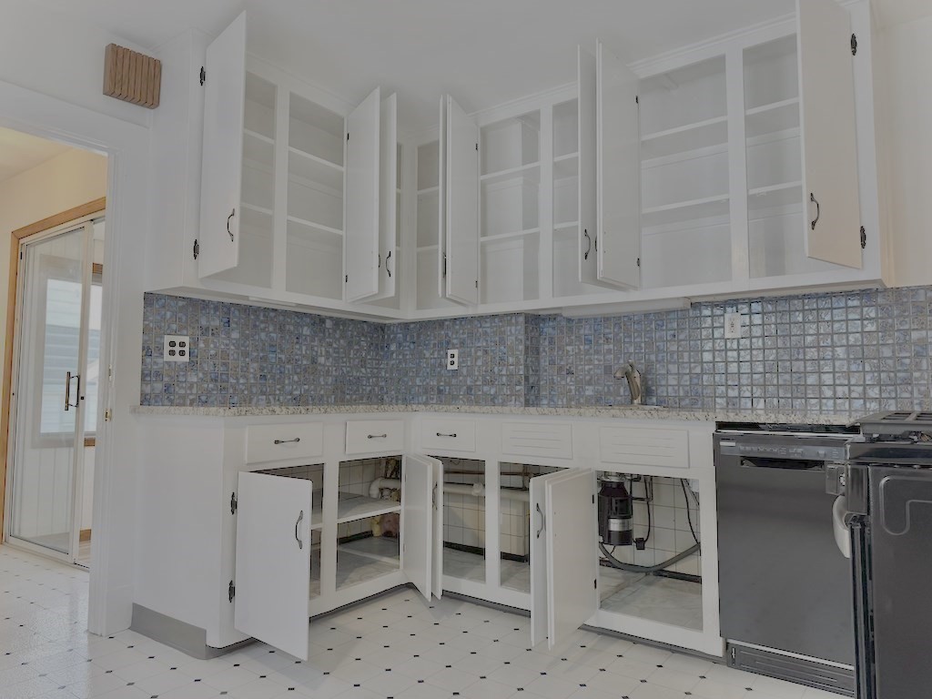 18 Kondazian Street # 18
