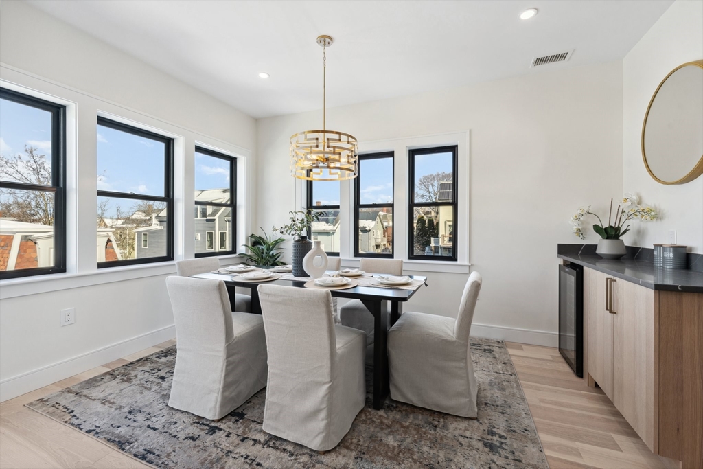 32 Bartlett Street PH