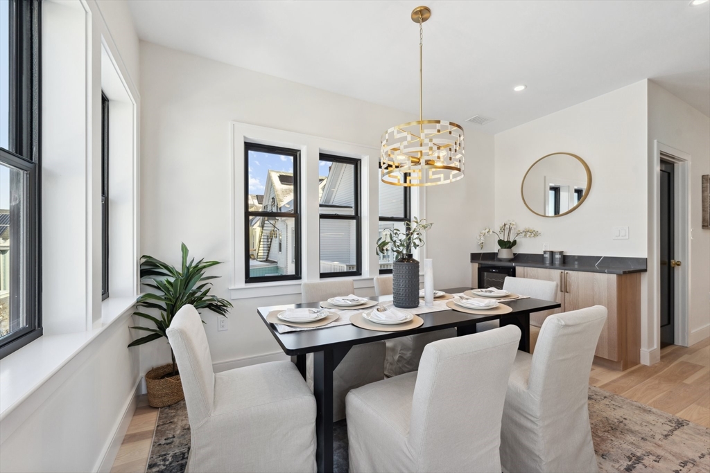 32 Bartlett Street PH