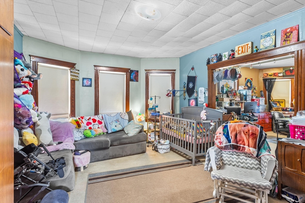 142-144 Winslow Ave